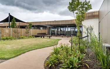 Timbertop Community Centre - Courtyard