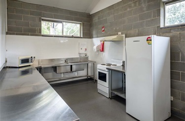 Toolern Vale Hall - Kitchen