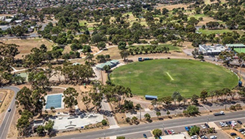 Aerial of Melton Recreation Reserve